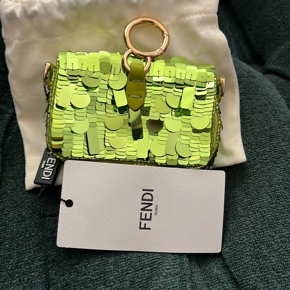 Fendi baguette nano charm - acid green sequins - Picture 7 of 9